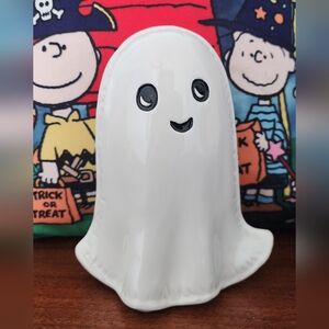 Cute Smiling Ceramic Ghost